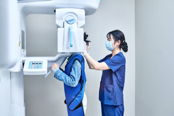 Best Emergency Dental Extractions in Phoenix, IL